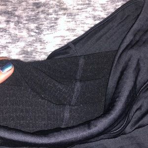 Black Insulated Under Armor Leggings